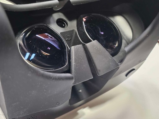 GOGLE PLAYSTATION VR для PS4 + КАМЕРА + 2 контроллера MOVE + контроллер-винтовка AIM + 2 игры