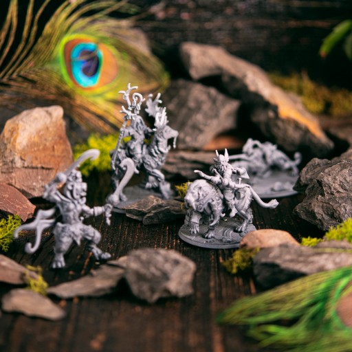 Figurka GM Zakapturzony mag RPG D&D
