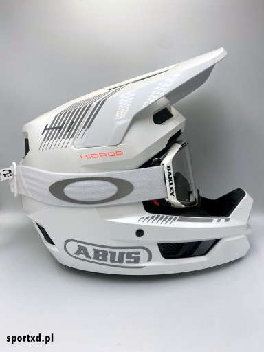 Oakley Airbrake Mx Tuff блоки белый цвет - новый