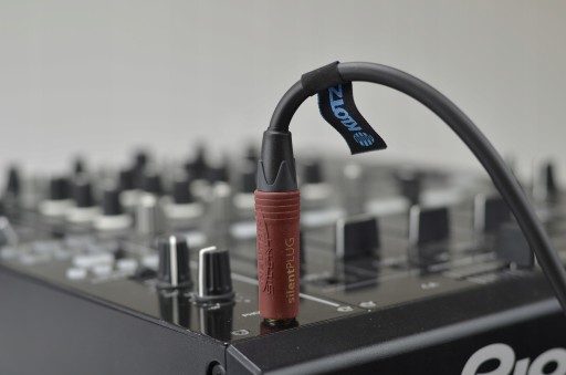 Гитарный кабель KLOTZ TITANIUM JACK 6.3 Hi-End 4,5 м