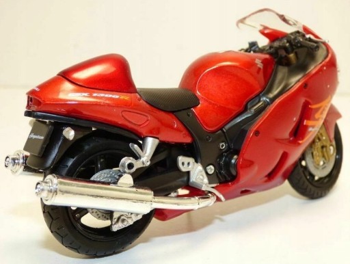 SUZUKI GSX 1300R Hayabusa мотоцикл 1:18 Welly