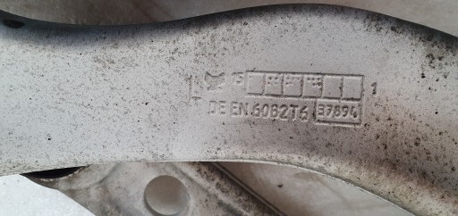 Поворотный кулак ЛЕВЫЙ ПЕРЕДНИЙ ПОВОРОТНЫЙ РЫЧАГ BMW 5 G30 686118102