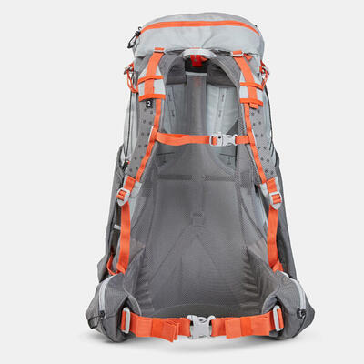 Женский трекинговый рюкзак Forclaz MT900 45+10 л