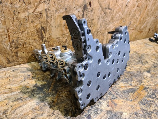 Блок коробки передач мехатроник AUDI STRONIC 0B5325025AC