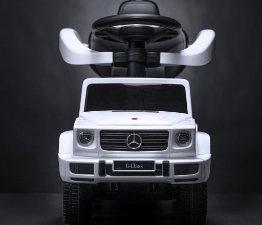 JEŹDZIK PCHACZ CHODZIK MERCEDES AUTKO GUMOWE KOŁA SKÓRA SAMOCHODZIK PREZENT