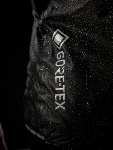 Женская водонепроницаемая куртка RONHILL TECH GORE-TEX M