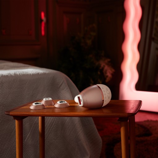 ЛЕГКАЯ ЛАЗЕРНАЯ ЭПИЛЯЦИЯ ДЛЯ ЖЕНЩИН PHILIPS SENSELQ LUMEA 9900 IPL BRI977/00