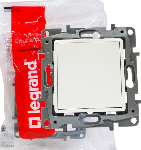 LEGRAND NILOE Крышка рамы белая 665195