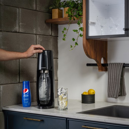 Набор SodaStream Terra Saturator + 2 бутылки Fuse по 1л + сироп Pepsi 440мл