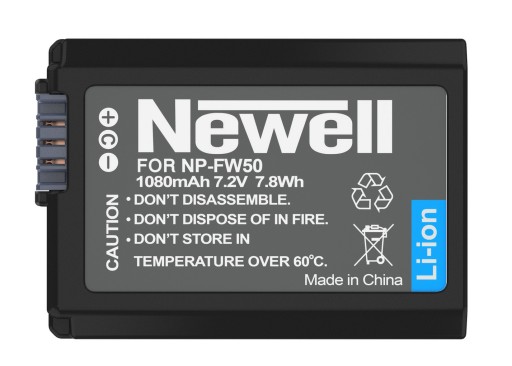 Зарядное устройство Newell DL-USB-C и две батареи NP-FW50.