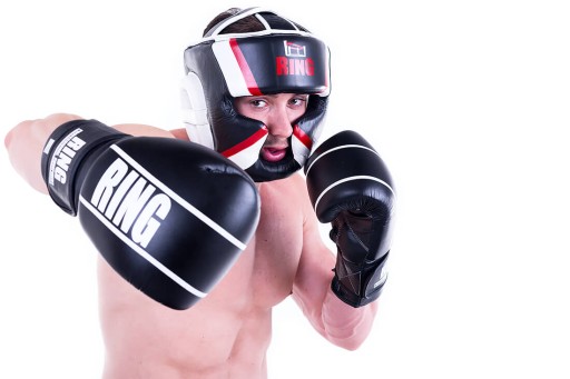БОКСЕРСКИЕ ПЕРЧАТКИ COMPETITON RING 18OZ LEATHER