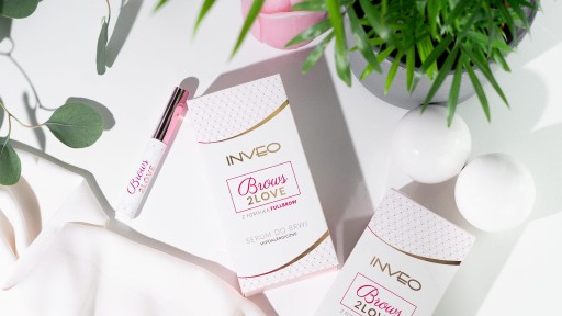 Brows2Love Zagęszczające serum do brwi z formułą FullBrow