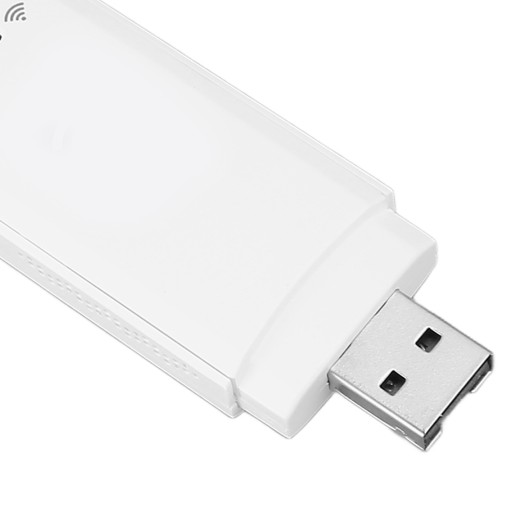 USB-модем Wi-Fi 4G LTE с точкой доступа Wi-Fi, обеспечивающий подключение Wi-Fi по принципу «включай и работай» до 10 пользователей.
