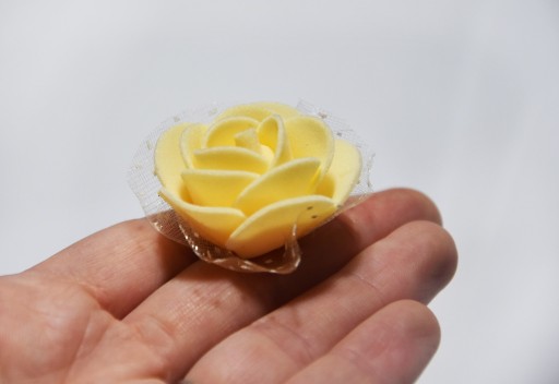 PIANKOWE RÓŻYCZKI RÓŻE KWIATKI DUŻE 72szt