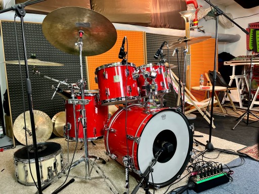 Yamaha Power V 1988 + тарелки Paiste/Zildjian + оборудование — комплект! Рассрочка 0%