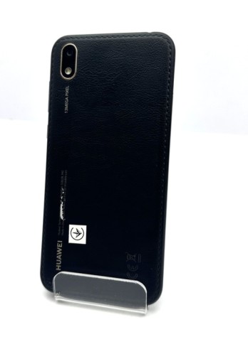 Смартфон Huawei Y5 2019 года.