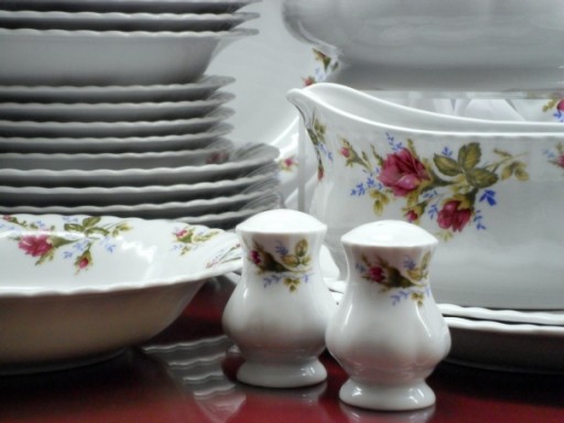 003 PÓŁMISEK 33 RÓŻA IWONA CHODZIEŻ porcelana