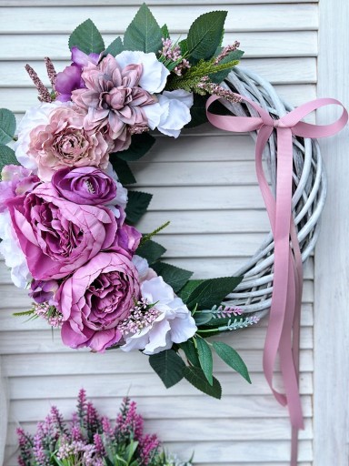 WIANEK KWIATOWY NA DRZWI WIOSENNY STROIK WIENIEC WIKLINOWY LILIOWE PEONIE