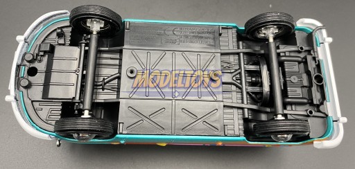 Доставка фургона VW Type2 T1 Peace 1:24 Motormax 79583