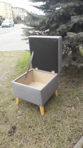 ЯЩИК ИЗ ПУФА С ОТКРЫВАЮЩИМСЯ ОТДЕЛЕНИЕМ ДЛЯ ХРАНЕНИЯ