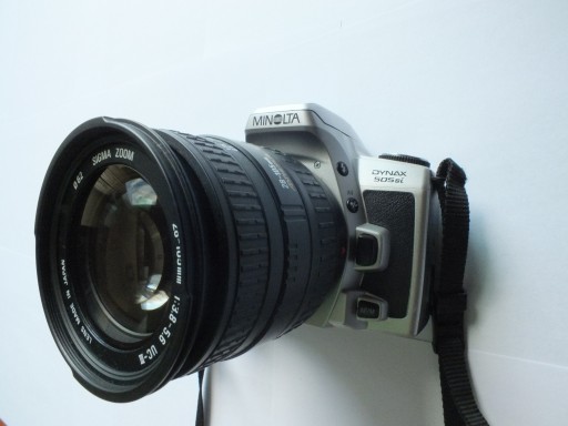 Minolta Dynax 505 si + Sigma 28-105 мм 1:3,8-5,6
