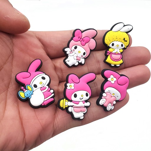 Przypinka My Melody Hello Kitty do Crocs butów klapków telefonu torebki