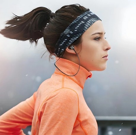 БЕСПРОВОДНЫЕ СПОРТИВНЫЕ НАУШНИКИ BLUETOOTH