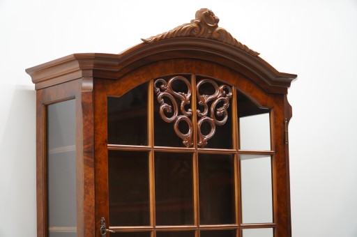 BAROQUE WALNUT буфет-витрина h198x112x45см