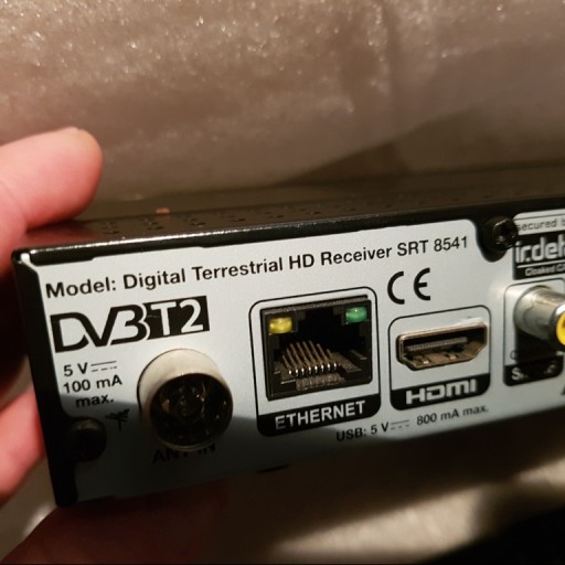 Тюнер-декодер DVB-T2 HEVC — STRONG SRT8541