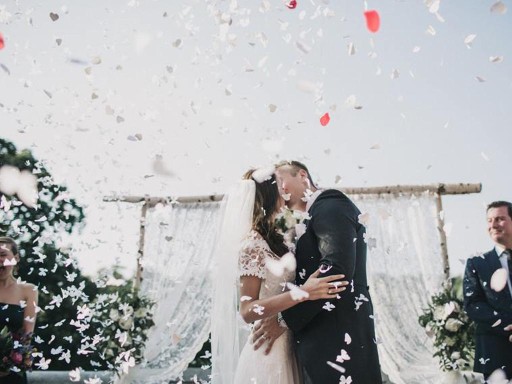 WHITE HEARTS CONFETTI ТРУБКИ 40 см 4 шт.