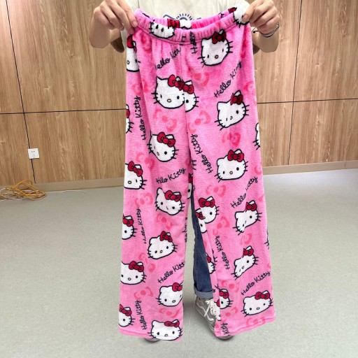 ПИЖАМНЫЕ БРЮКИ HELLO KITTY – ЛЕГКИЕ И УДОБНЫЕ