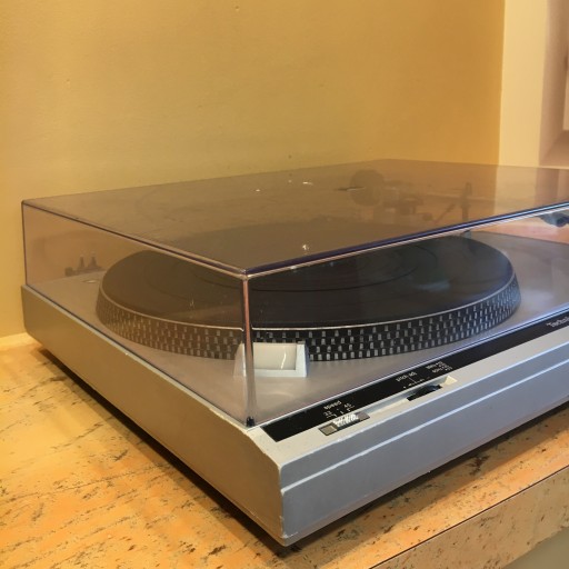 Проигрыватель проигрывателей Technics SL-B2