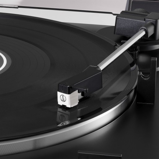Audio-Technica AT-LP60X Автоматический проигрыватель проигрывателей - черный