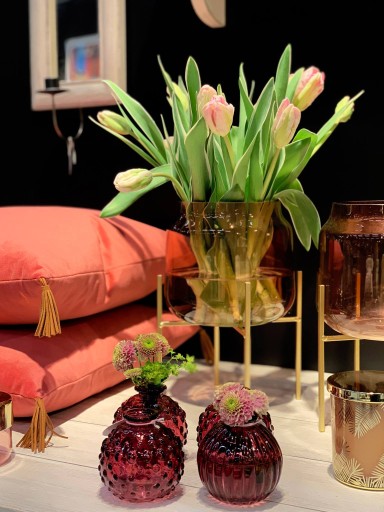 Burgundy Glass Vase 10x7,5 см. Прессовая ваза