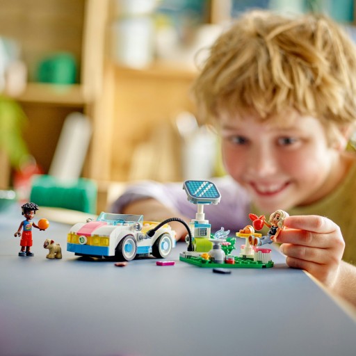 Электромобиль и зарядная станция LEGO Friends (42609)