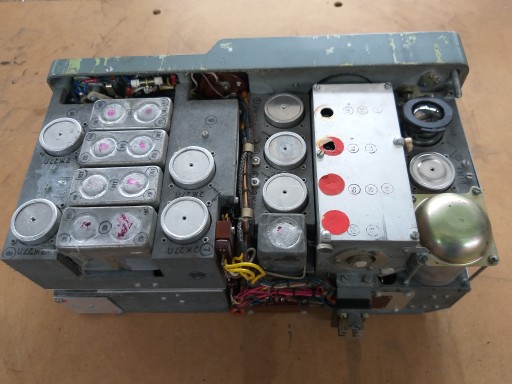 РАДИОСТАНЦИЯ R 105D ПРОИЗВОДСТВА ПОЛЬША.