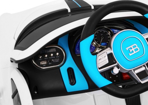 Автомобильный Bugatti Divo с дистанционным управлением на батарейках EVA LED MP3