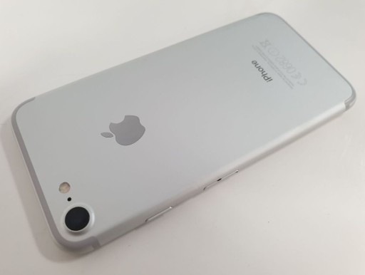 Apple iPhone 7 32 ГБ Выбор цвета