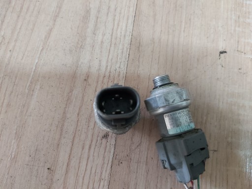Toyota Condienging Destraing Valve 443440-0050
