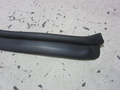 BMW F10 F11 ПРОКЛАДКА КАПОТА, КРЫШКА ПЕРЕДНЕГО БАМПЕРА 7206521 51767206521