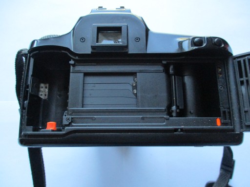 Canon EOS 1000FN + Canon EF 35-80 мм f4-5.6 USM
