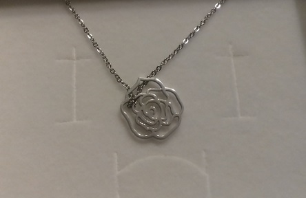 Колье APART SILVER с кулоном-розой в ПОДАРОК