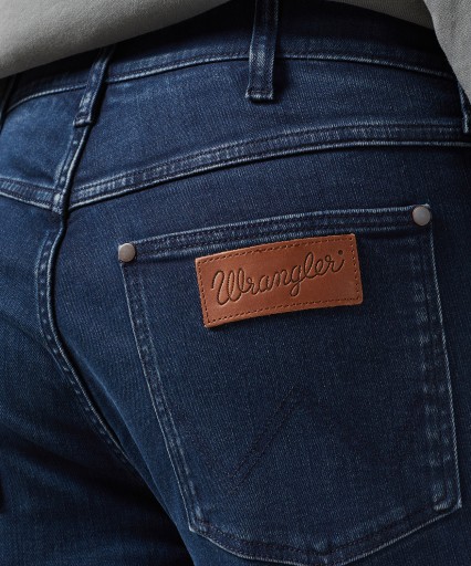 Jeansy Wrangler Greensboro 112350742 Wild Horse W 32 / L 30