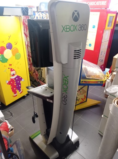 Игровой автомат Xbox 360 с монитором Samsung Profit