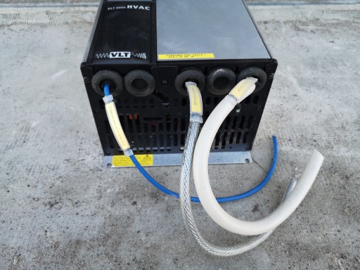 ИНВЕРТОР DANFOSS VLT 6000 2,2 кВА
