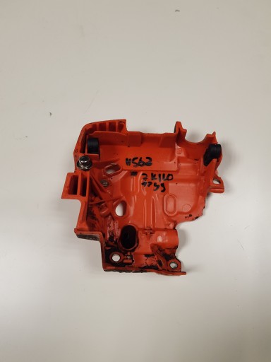КРЫШКА ОСНОВАНИЯ КАРБЮРАТОРА HUSQVARNA 560XP 555 562XP