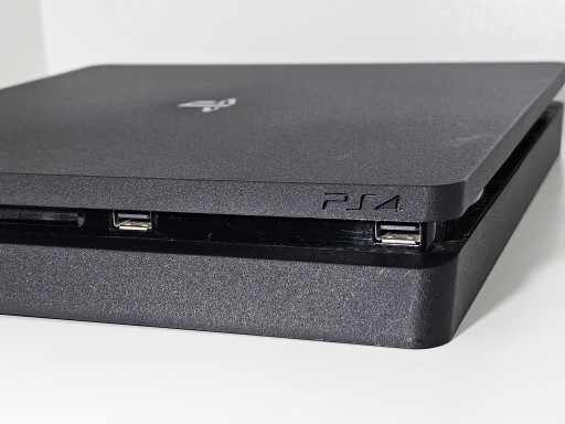 Консоль Sony PlayStation 4 Slim 500 ГБ + панель DualShock + кабели