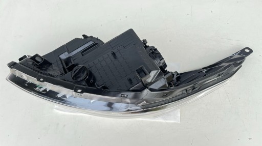 ФОНАРЬ ПЕРЕДНИЙ ПРАВЫЙ KIA CEED II 2012- KIA OE 92102-A2220