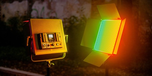 Студийная светодиодная лампа Newell RGB Vividha Effect 2700K - 10000K 60W DMX эффекты