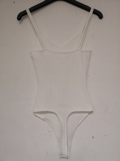 Боди DESIGN цвета экрю на бретелях S/M (36/38)